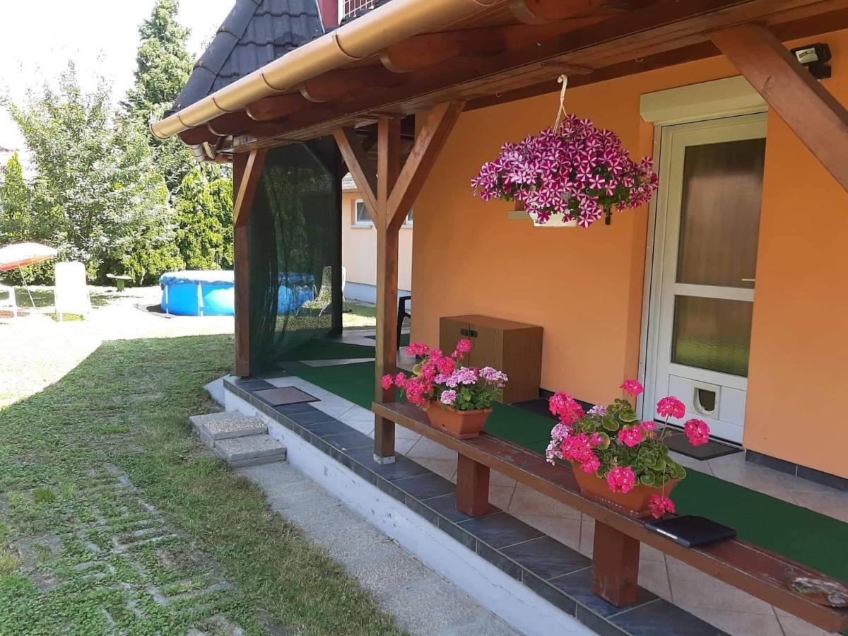 Süti Nyaraló Balatonmáriafürdő Dış mekan fotoğraf